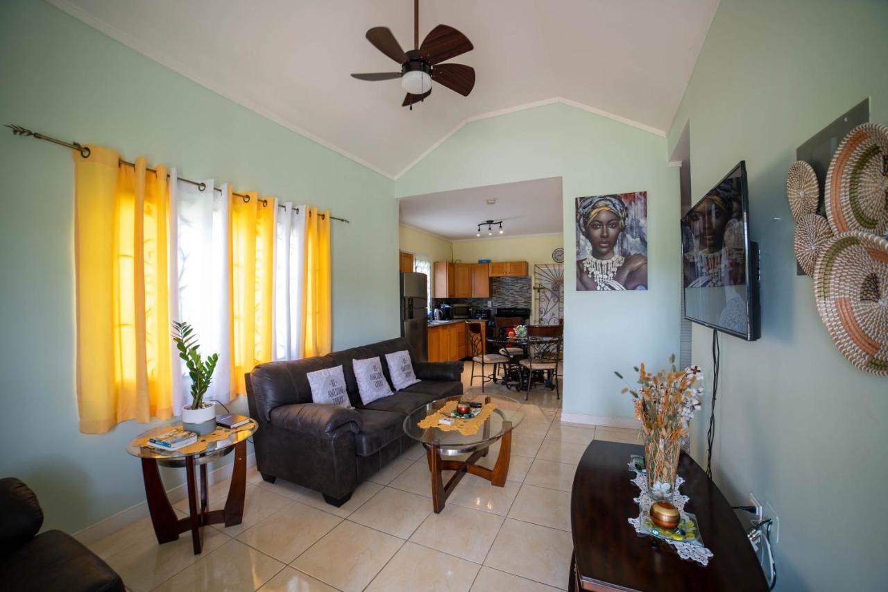Nickels Garden Villas Montego Bay Exterior photo