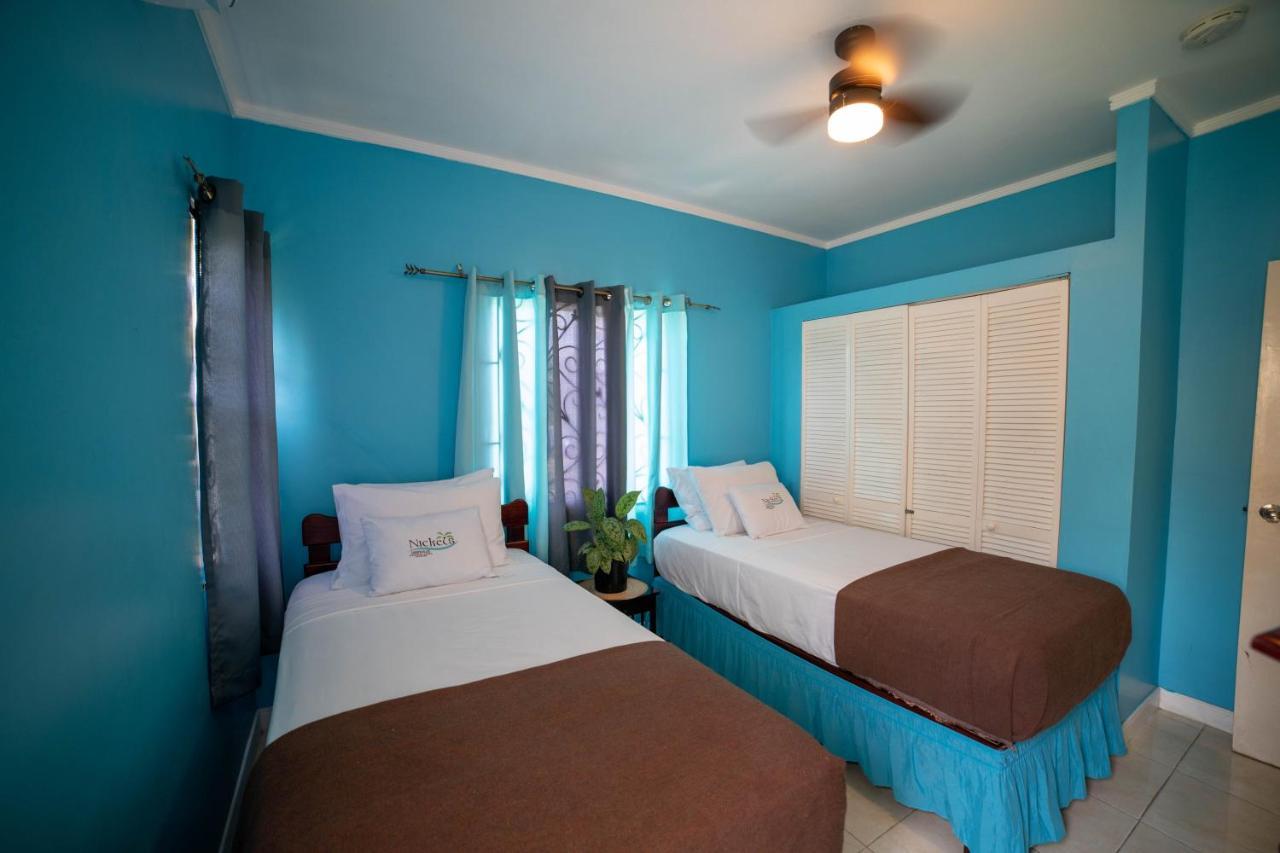 Nickels Garden Villas Montego Bay Exterior photo